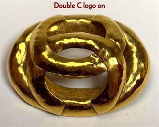 Lot 1022 CHANEL Double C Vintage Gold tone Pin. Double C logo on