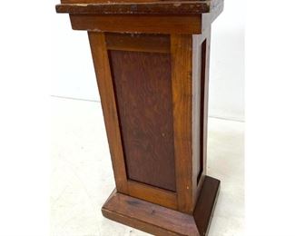 Lot 1310 Country Pine Pedestal.