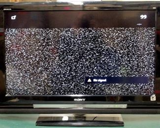32" SONY LCD HDMI Digital TV model # KDL-32XBR6 with Remote