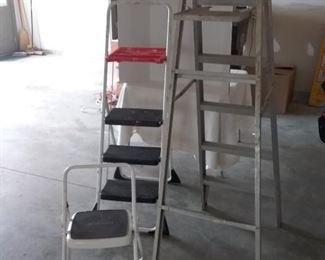 Ladder and step stool lot https://ctbids.com/#!/description/share/408491