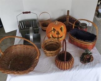 Fall themed decor and baskets https://ctbids.com/#!/description/share/408518 