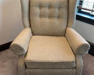 Tweed material chair https://ctbids.com/#!/description/share/408557