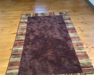 Throw rug - large https://ctbids.com/#!/description/share/408563