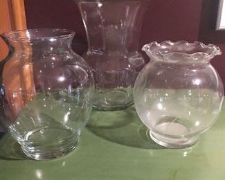 Item #20:  Set of three assorted vases: $10