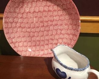 Item #60:  pottery gravy boat and serving dish (serving dish has slight imperfections): $8