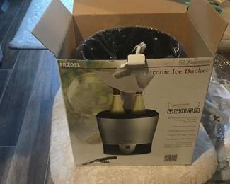 Item #94:  Electric ice bucket (battery operated) $15