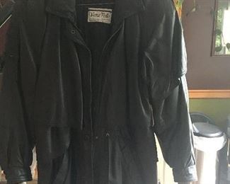 Item #126.  Ladies leather coat. Size SM:  $40