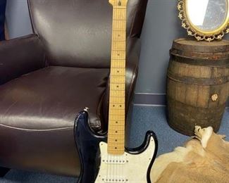 fender Stratocaster 275.00