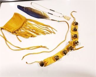 Handmade Navajo Accessories
https://ctbids.com/#!/description/share/409482