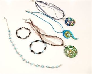 Glass Pendant Necklaces and Magnetic Hematite Bracelet Collection
https://ctbids.com/#!/description/share/409483