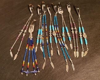Authentic Navajo Hair Accessories
https://ctbids.com/#!/description/share/409525