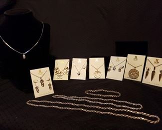 Sterling Silver Necklace and Earring Collection
https://ctbids.com/#!/description/share/409557