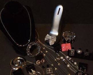 Elegant Hematite Necklaces/Silver and Black Collection https://ctbids.com/#!/description/share/409564