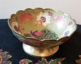 #89 decorative brass bowl 4.5 diameter 2.5 tall $5