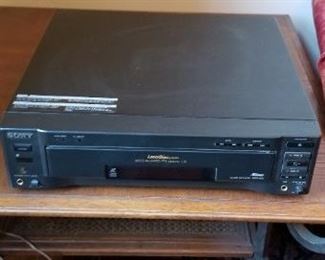 #32 sony MDD 600 cd, laser disc player. $20