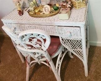 Wicker desk and chair