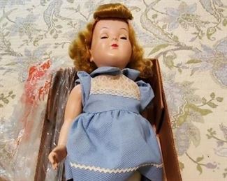 Vintage Wanda doll with original box. Excellent condition