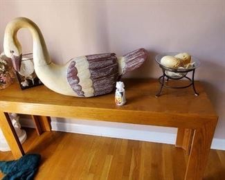 Sofa table wood swan