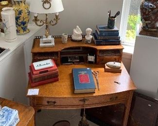 Fabulous Antique Ladies Desk