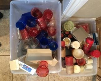 Plastic cups & containers
