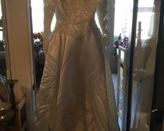 Beautiful vintage wedding dress