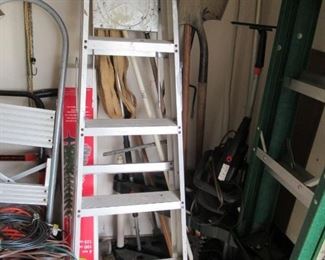 Aluminium ladder approx 5ft-Price $15.00