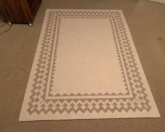 Vintage area rug (5ftx7ft) - $100 or best offer