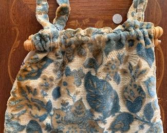 Lot B5 - Handmade Velvet Sewing Bag/Purse, $15