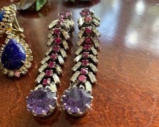 Lot B159 - 6 Pair of Vintage Rhinestone Clip-On Earrings, $24