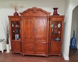 Available for presale, priced @ $ 750.00    Call for purchase. Dimensions 8' x 7' x 26"  3pc.