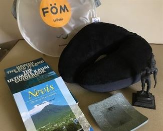 Lot 47- travel $11 (orig. $15)