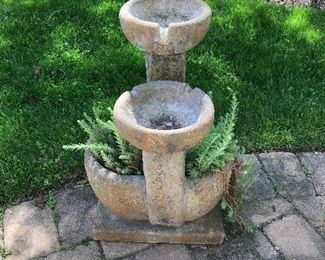 Outdoor fountain, needs pump $75