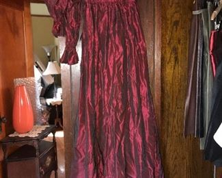 designer clothes size 6, 8, 10, 12, 14, 16 off shoulder custom made gown, gorgeous!
