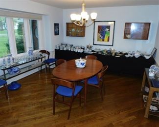 Dining Room Overview 