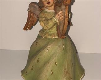 Lot #45 vintage Anri angel-green music box, $24