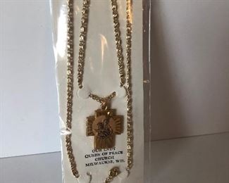 Lot #165 Our Lady Queen of Peace, Milwaukee, necklace, $8