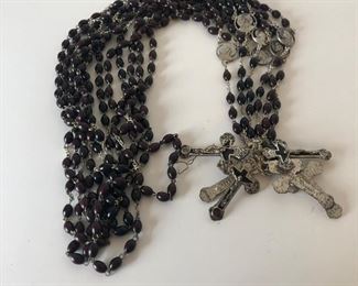Lot #167 half a dozen Terra Catacumba/Catacomb rosaries, all sold together as found, $60/all