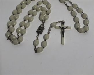 Lot #291 larger glow in the dark rosary, $22