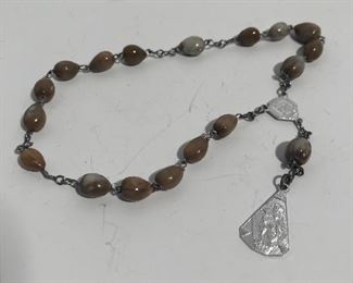 Lot #299 St Anne chaplet, $8