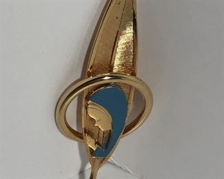 Lot #363 Leaf pin, $8