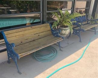 The pot between the benches and the bench on the right were sold. 