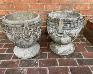 Cement Flower pots https://ctbids.com/#!/description/share/410218