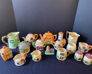 Cottage Ceramic Tea Pots & cups. 506 https://ctbids.com/#!/description/share/410244