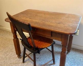Wooden desk and chair set https://ctbids.com/#!/description/share/410250