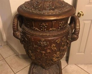 2/2 large urn