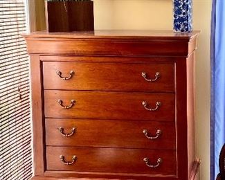 Hooker chest of drawers
