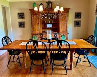Dining room set dining Table and chairs solid oak hutch