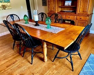 Solid oak dining table 6 black chairs