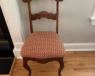 PAIR OF ANTIQUE SIDE CHAIRS $200