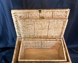 Wicker Nesting Trunks